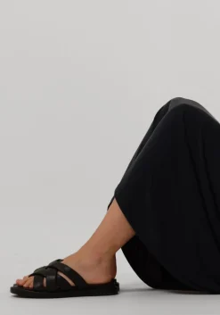 OMODA e slippers 1542><noscript><img width=