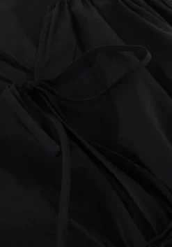 SECOND FEMALE e top felixa top><noscript><img width=