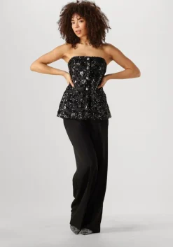 SECOND FEMALE e top flakes top><noscript><img width=