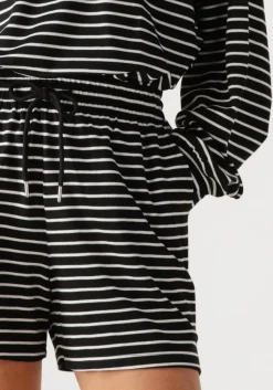 STUDIO AMAYA e korte broek kick><noscript><img width=