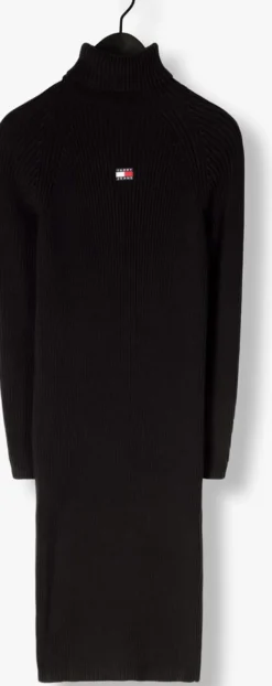 TOMMY JEANS e midi jurk tjw mockneck badge sweater dress><noscript><img width=