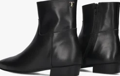 TORAL e enkellaarsjes belinda><noscript><img width=