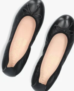 UNISA e ballerina's acor><noscript><img width=