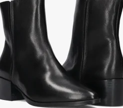 VIA VAI e enkellaarsjes rose baker><noscript><img width=